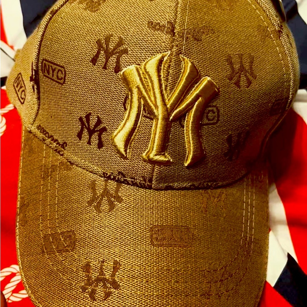 Men's & Women's Trendy Embroidered Baseball Caps New York